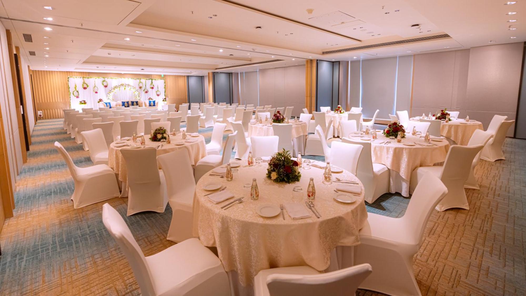 Courtyard By Marriott Vadodara Zewnętrze zdjęcie