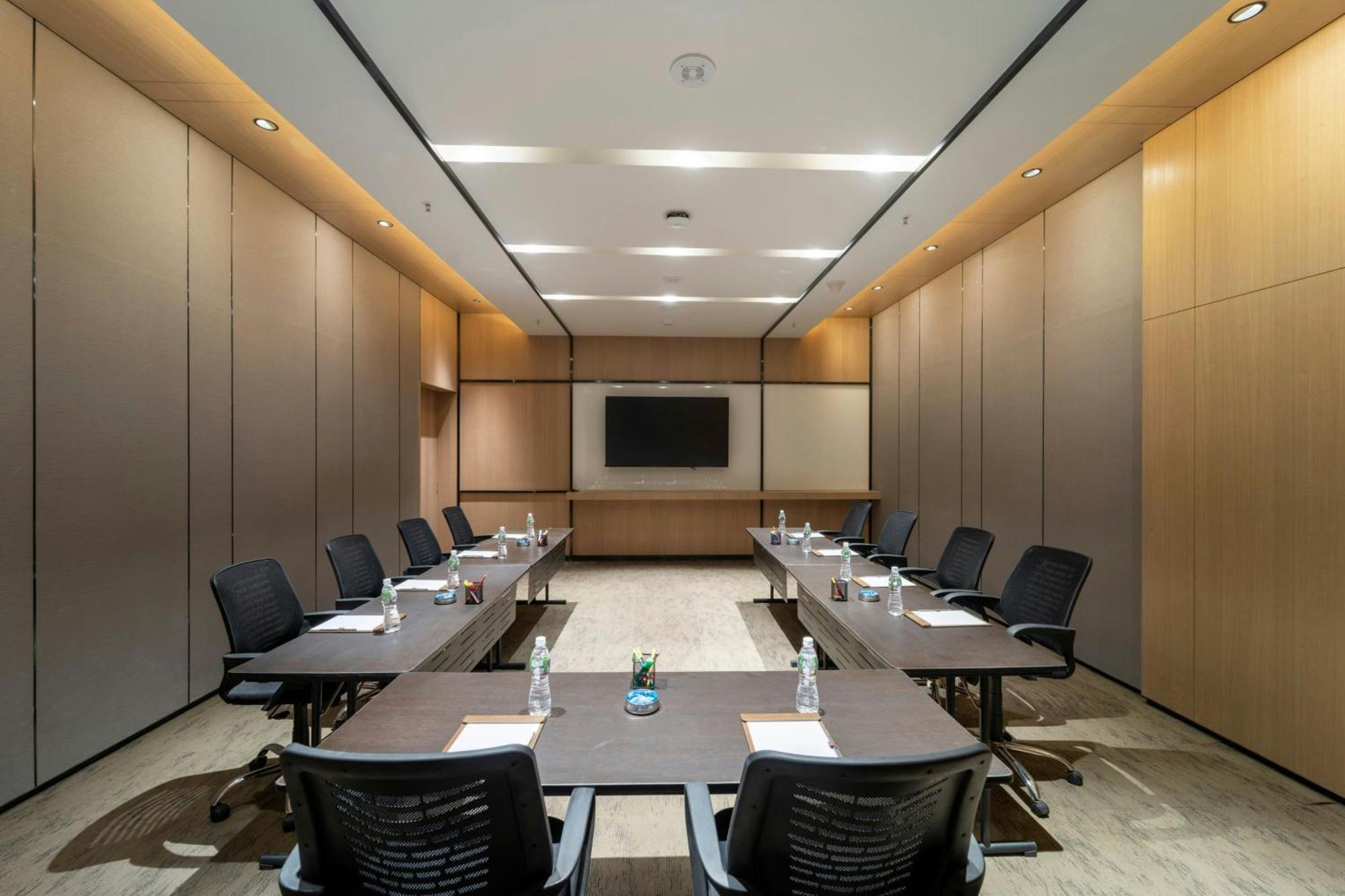 Courtyard By Marriott Vadodara Zewnętrze zdjęcie
